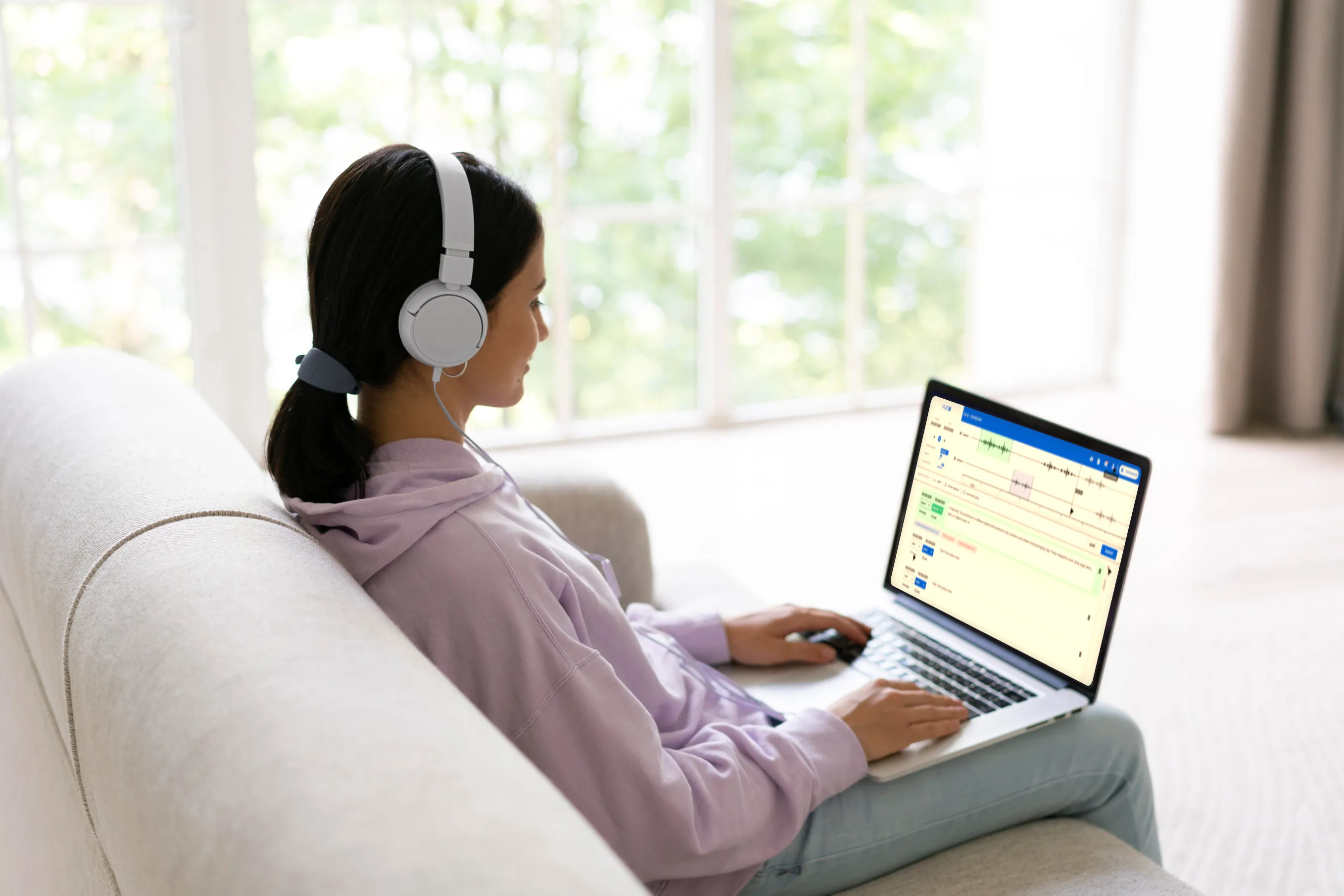 Discover the importance of human transcriptionists in transcribing audio to text and providing accuracy and reliability